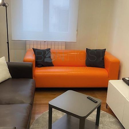 Vivienda Turistica Urbana En Santuchu, Comoda, Funcional Y Con Parking Μπιλμπάο Εξωτερικό φωτογραφία