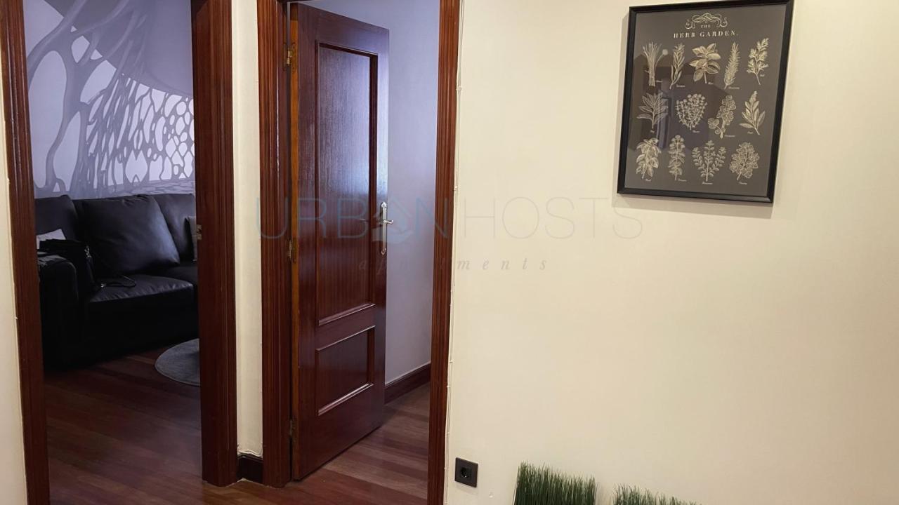 Vivienda Turistica Urbana En Santuchu, Comoda, Funcional Y Con Parking Μπιλμπάο Εξωτερικό φωτογραφία
